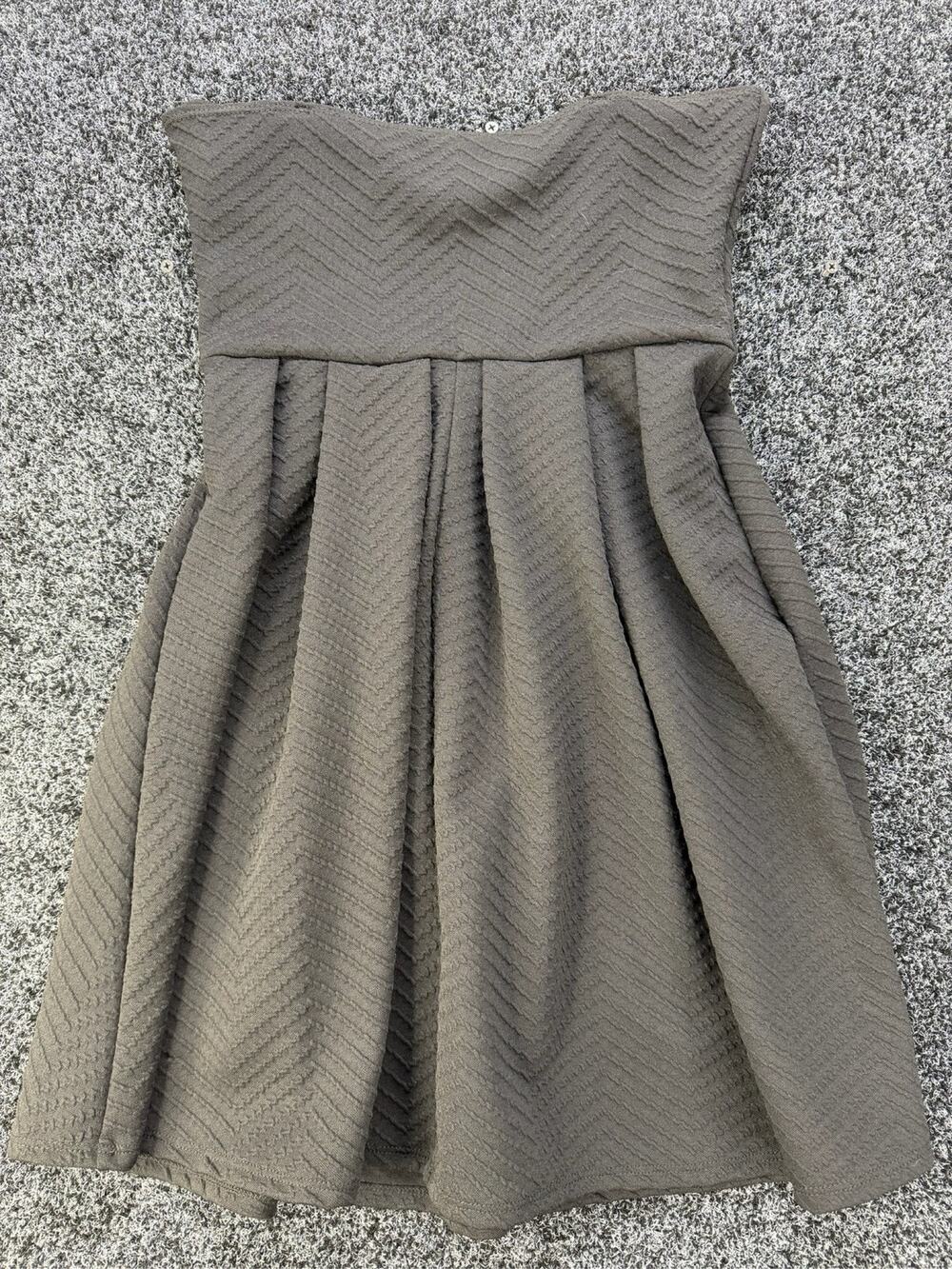 Rolla's Women's Strapless Skater Dress Grey Chevron Texture Fit & Flare Medium